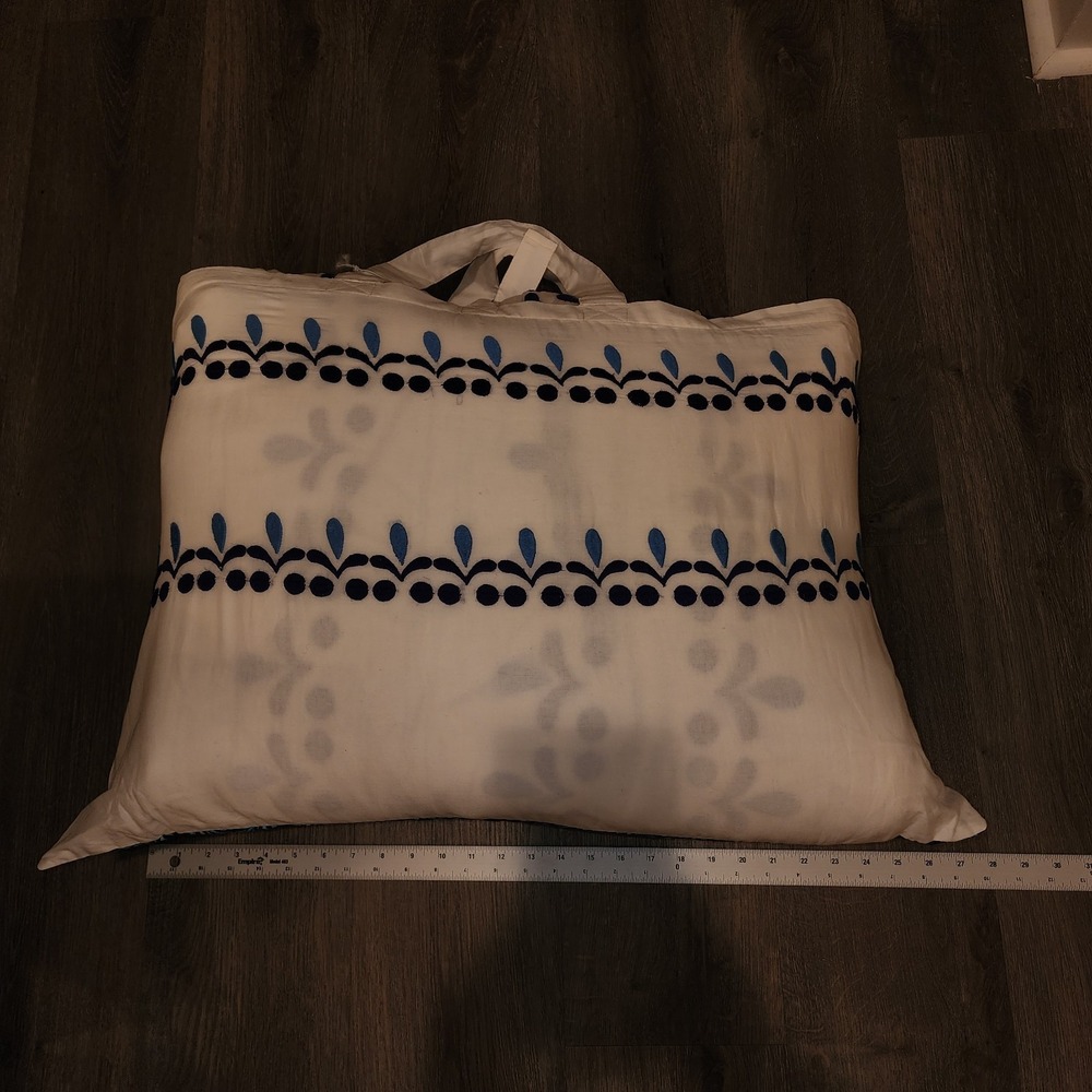 Pier‎ 1 Embroidered Reversible King Quilt Set 3-pc Cotton Coastal Mediterranen - Picture 11 of 14
